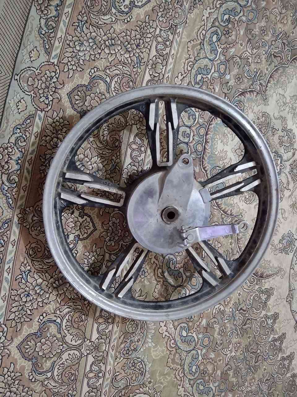 سلام عليكم ويل اكروم مال خمسه كير السعر  25
بي مجال قليل ***********
