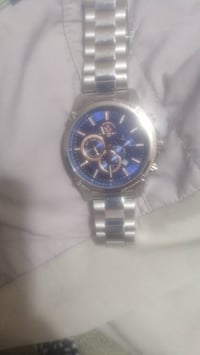 ممكن اعرف شكد سعرها رايدها  ابيعها يكلولي رخيصه وجزاكم الله خيرا  لشرا...