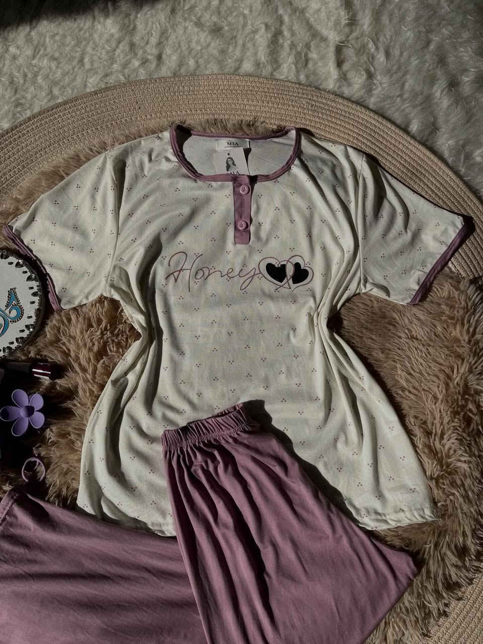 العيد ويانه غير 🎀😍 تراكات خامه فانيله بارده سعر القطعه فقط 8 الاف وقطعتين بى15 وتابعو البيج مالتي متوفر عندي ملابس كشخه واسعار مناسبه وتوصيل جميع محافظات العراق وكلار وجميع كوردستان وخانقين وكفري اسم البيج مالتي عالم الاناقة   للطلب راسلوني خاص او احجزو على واتس على الرقم ***********

