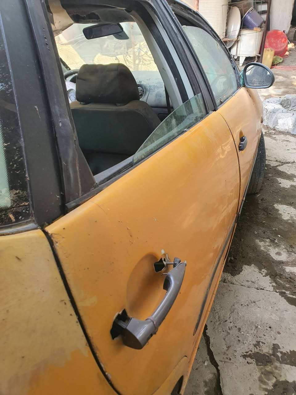 سيارة تشبه الكورلا احتمال سازوكي ٢٠٠٩ كير ومحرك كورلا رقم ذي قار رقم مميز ابيع كوم حديد راعيها خابرني وضاع الموبايل والله  ونسيت الرقم والسعر على المشتري ***********
