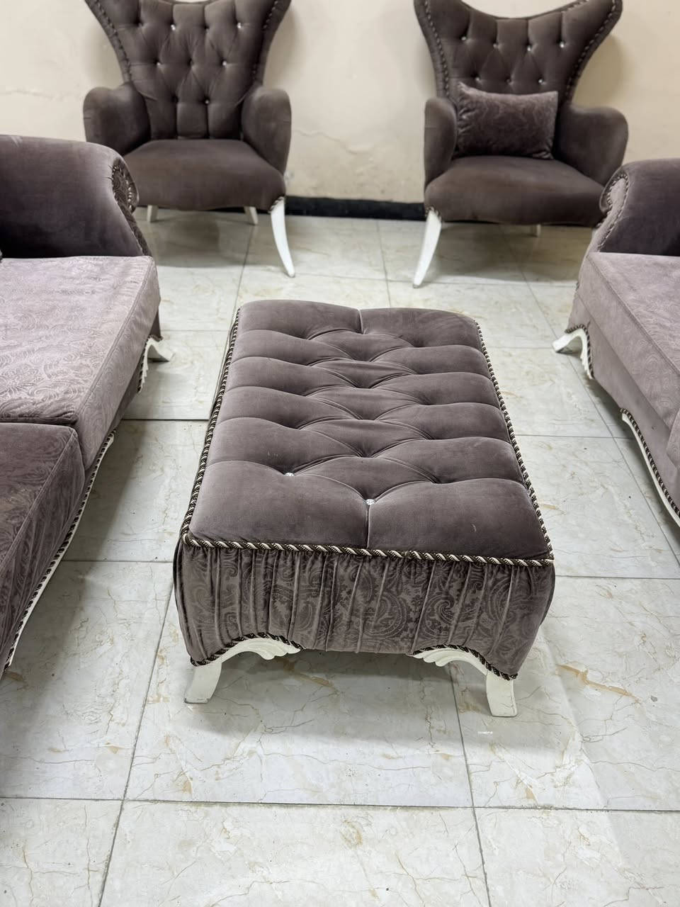 تخم تركي سفنج بولتسر طبي يعني المقعد فول راحه شكل جديد  يجي ٤ كراسي وثنين ثلاثيات وسعره جدا مناسب العنوان حي ١٧ مقابيل التله


**إذا كنت صاحب هذا الإعلان وتريد حذفه لأي سبب، رجاءا أرسل رسالة إلى الدعم الفني**