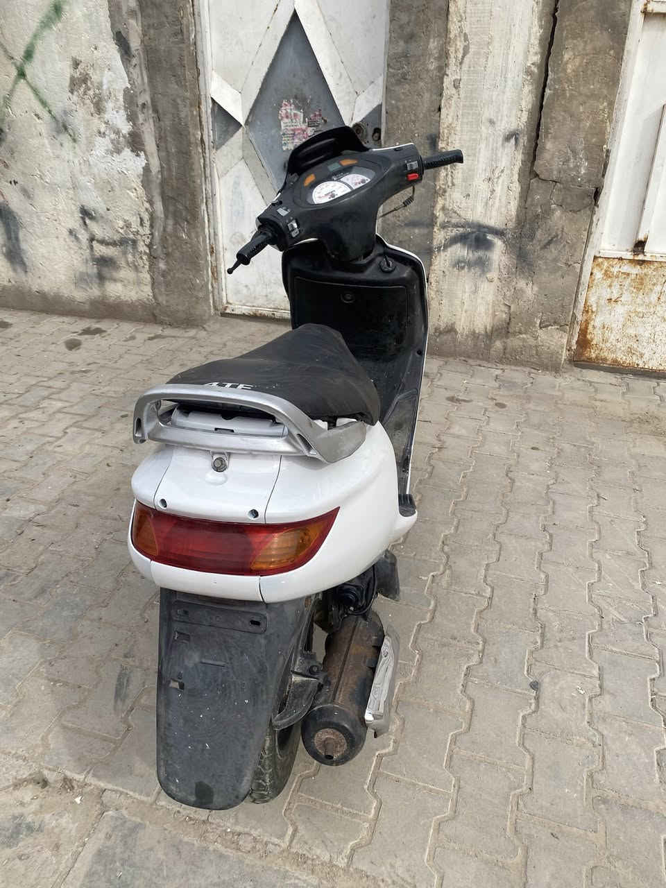 سلام عليكم فراشه فحل نضيفه كلش وكامله كله شغال ٥٥٠ وبيه مجال مكاني نجف ***********
