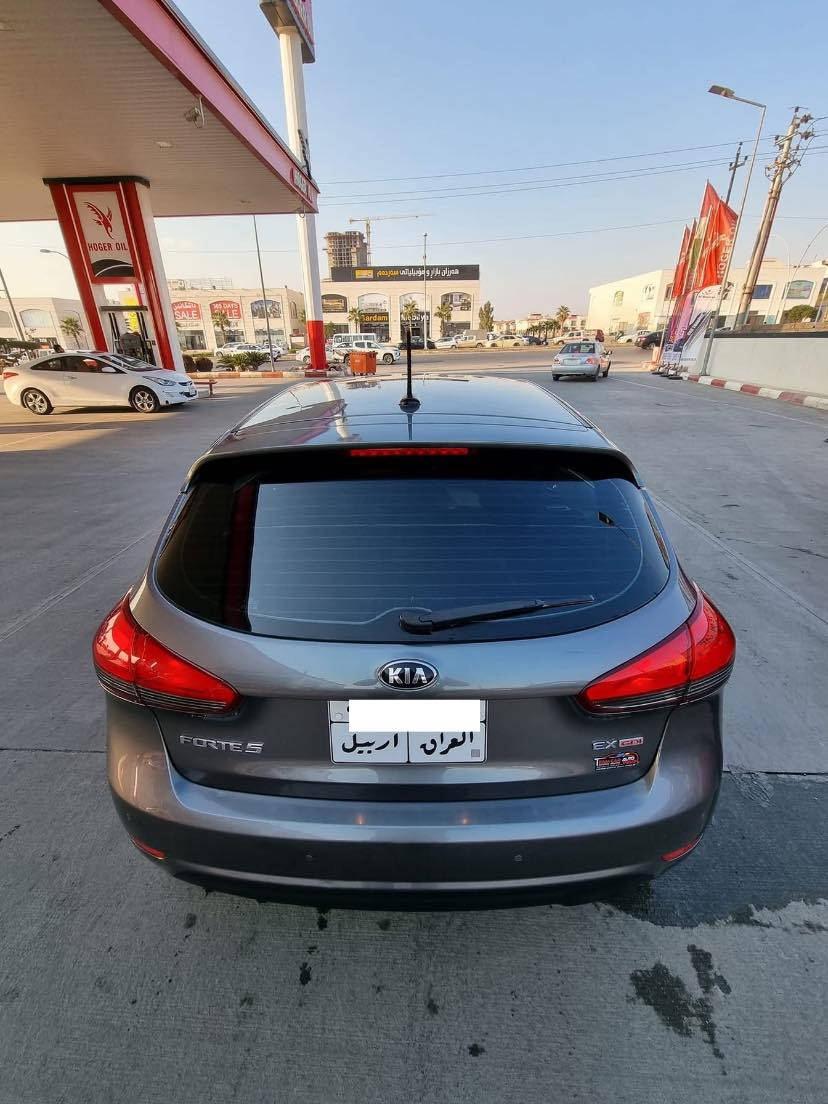 كيا فورتي 2016 محرك 20 كير AT 
سيارة جدا نضيفه وماناقضها شي رقم جديد وهزة جديده 
مواصفات Ex KIA FORTE
المواصفات:  EX - شاشة - كامرة - لايت ليد- مرايات شفط -  تحكمات ستيرن - كروز تثبيت سرعه - ويل كب 17 - كشافات - ويوجد مواصفات اخرى.
الضرر : بوند صبغ فقط بدون دواخل 
ماشية 54 الف 
السعر : 117 $  وبيها مجال بسيط شراي خابر وتدلل   
ملاحظة الصور قبل  الرقم الجديد حاليا رقمها جديد مسطرة 
رقم : ‭٠٧٧٣ ١٥١ ٨٨٦٧‬

