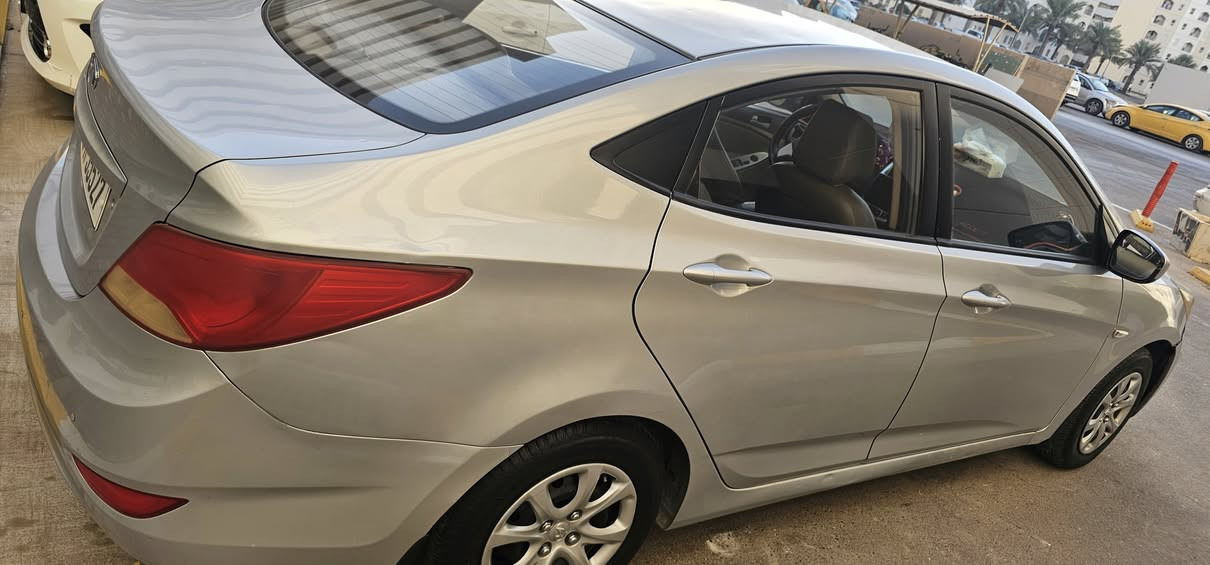 السلام عليكم 
اكسنت موديل 15 للستفسار الاتصال على الرقم 
((***********))
