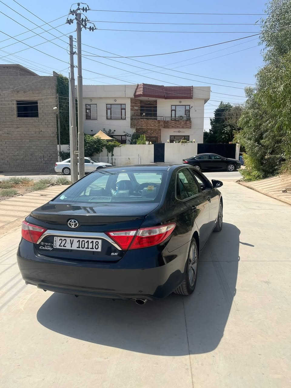 سلام عليكم
فقط مراوسToyota Camry (se) 2017
سيارة ماشيةسيارة بدون ضربة بدون كلشي  فقط ملاحضات بسيطة اريباكات سليمة لون اسود جذاب سيارة حيل حلوة وًناعمة بل شارع كير محرك شرط تدفئة و تبريد شغال ثلج 
***********
العنوان موصل تكريت
