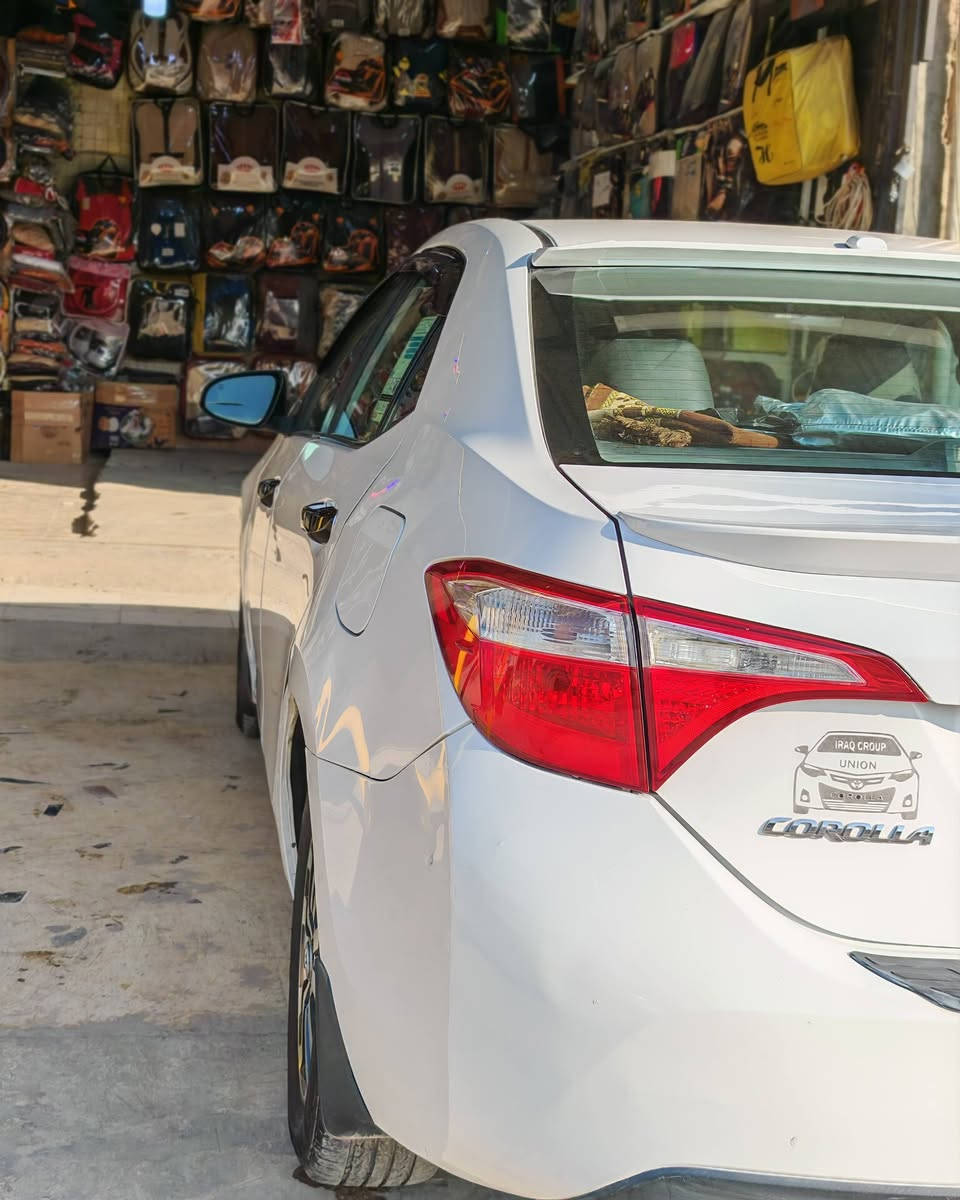 🚗 تويوتا كورولا 2015 أمريكي للبيع
#السعر / 128 وبيها مجال
سيارة نظيفة جداً والاستعمال شخصي، جاهزة للاستخدام اليومي بدون أي مصاريف.
✅ المواصفات:
محرك: 1800cc اقتصادي وقوي
قير: أوتوماتيك
وارد: أمريكي
تبريد ممتاز وتدفئة شغالة
شاشة / بلوتوث / كاميرا خلفية 
سنسرات 
تايرات بحالة جيدة
صالون نظيف جداً
ايرباك سليم 
***********
