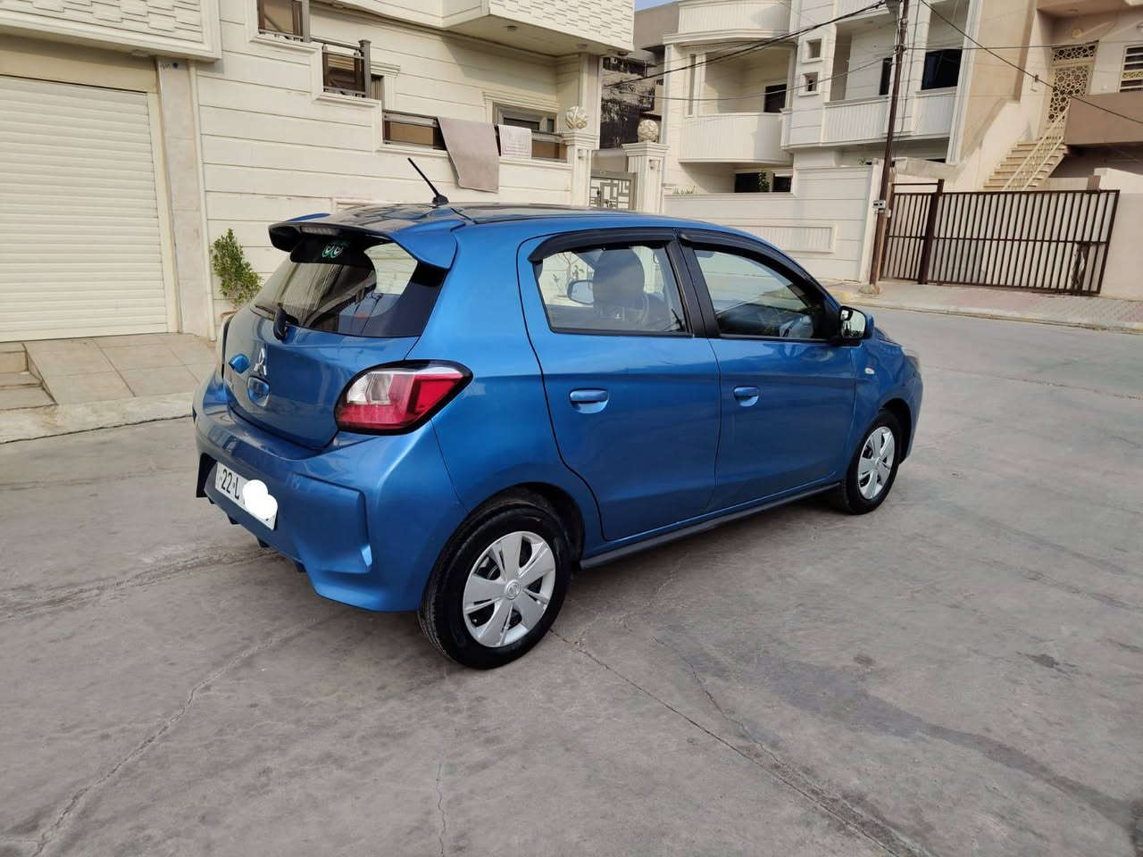 للبيع: ميراج مديل 2021
گير ومحرك بشرط
سيارة: جديدة بيها بطاقة بانزين
الضرر: بونيد صبغ فقط حادثها خفيف كلش بدون دواخل
مكان السيارة: كركوك 
السعر:85
للاستفسار : *********** كركوك, العراق
