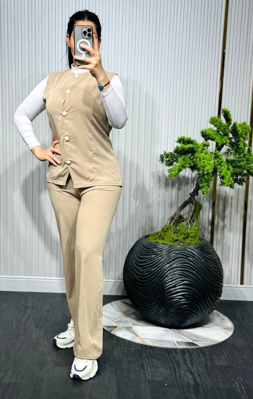 سعر الدرزن 90 ألف🌼
طقم سوت 3 قطع كامل 
قياسات 38-40-42-44-46-48 
متوفر توصيل إلى كافة المحافظات 
متوفر نظام سيريات و درازن حسب الرغبه


**إذا كنت صاحب هذا الإعلان وتريد حذفه لأي سبب، رجاءا أرسل رسالة إلى الدعم الفني**