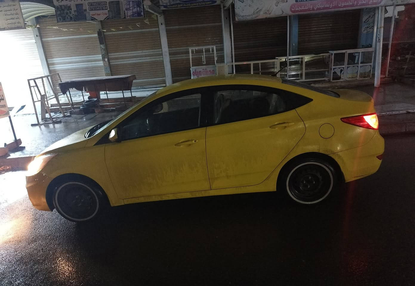 سلام وعليكم شباب 
اكسنت للبيع موديل 2015
 وارد كوري مواصفات السياره كير توماتيك جوم كهرب تحكمات استيرن قفل مركزي اشاير مري السياره احله من الصور السياره محرك بي نفخ كير شرط كير At المرغوب كاربون بانزين بيها سنويه جديده رقم بغداد انكليزي  كاربون ورقي السياره بدون ضرر السعر 88 و بيها مجال للطيبين الاستفسار اكثر عل رقم ***********
