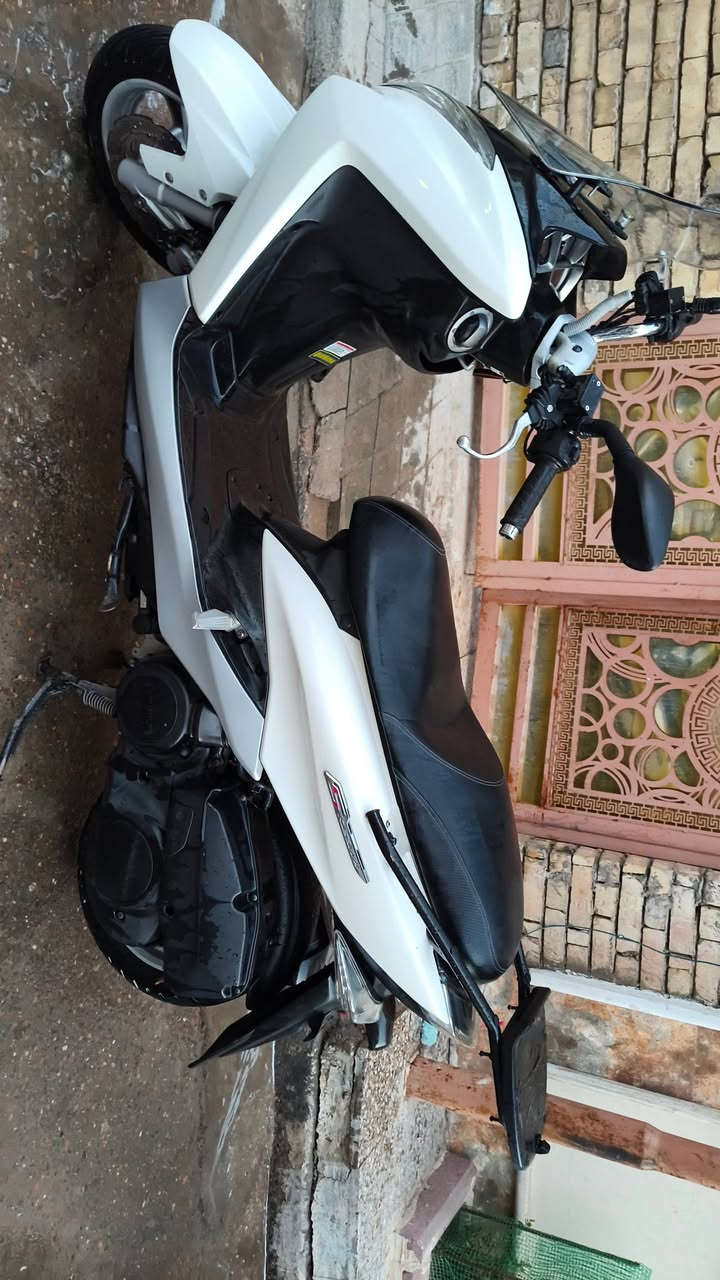 سلام عليكم دراجة ماجستة s ياباني دراجة خير من اللة مابيهة اي نقص السعر 12 ورقة مديل 2018 العنوان البلديات رقم ***********
