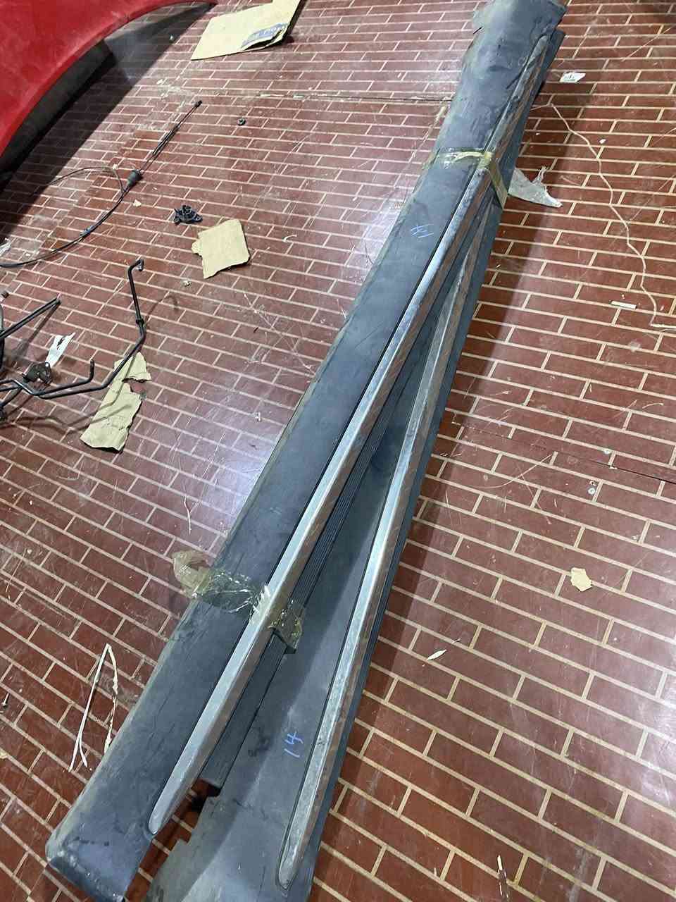 للبيع غراض دورنكو تفصيخ 
دوسات النيكل ارضيه 
سلايد روف فتحه سقف
شوته وقبق مكينه
مرايه تعتيم ومستشعر
ثلاجه وجويتر 
فريم ممه خلفيه واكسل وحداده مع فرم ممه اماميه
صالنه وكزوز وحجريات كامل
جاملغ امامي اصلي نضيف جداً لون ماروني مديل 2013
لايتات مديل 2013
تك لايت مديل 2014 
2 شباك عطر اصلي جديد 
اكو توصيل ***********
