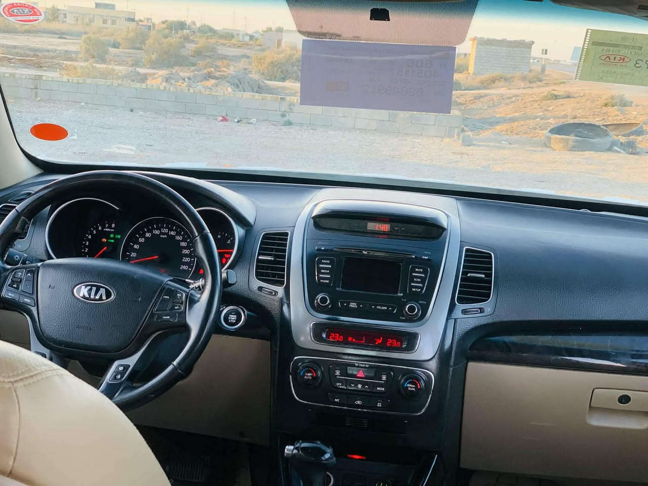 السلام عليكم سورنتو موديل 2015 رقم بصره تحويل سنويه وارد خليجي مكفوله من الضربه القويه ما عدا جاملغ خلفي وقبق الجنطه وتعمير وصبغ بصيط مواصفات 6 سلندر مكينه ما مفتوحه 7 راكب بصمه كشنات جلد برده خلفيه شاشه وكامره لد امامي خلفي حساس خلفي مراوس وبيع حسب  القناعة  السعر 148 غير متواجد عل فيس الاستفسار  الرقم ***********
