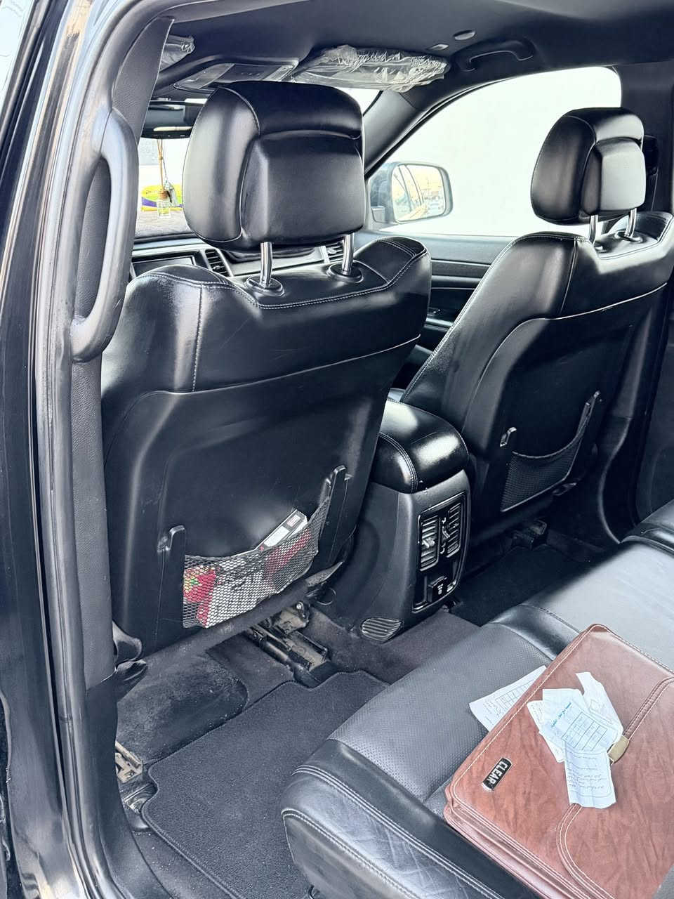 السلام عليكم
جيب بلاك توب موديل 18
حادثها جاملغ وبنيد بدون دواخل 
صور السونار والحادث بلمنشور 
مكاني بابل 
 مكينه مفتوحه 
***********
