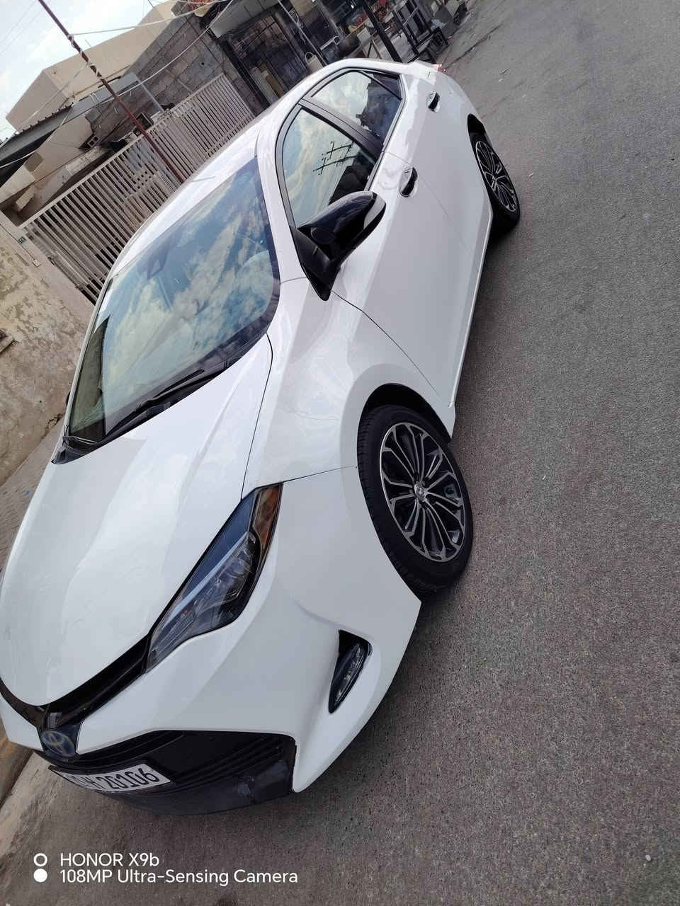 للبيع كورلا 2017
السلام وعليكم السياره حيل نضيفه او جاهزه من كلشي بيها جاملغ او بونيد تبديل طرف السكن و باب الخلف بي صبغ أو اشوية بلجاملغ الخلفي طرف السايق شرط بدون دواخل بدون ايرباك  بسمي السياره سنوية جديد لحد 2029جاهزه السياره رادار حجر صالنصه موجود السعر 140وبيها مجال
الاستفسار الاتصال ع الرقم ***********
