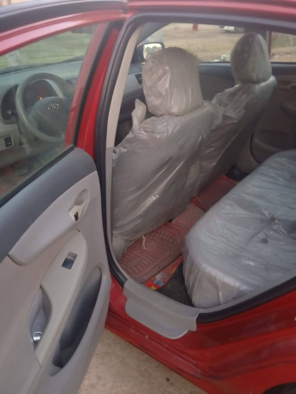 تيوتا كورلا رقم بغداد دولي بسمي
سنويه جديده وهزه قبل يومين سويتها 

سياره على وضع الشركه ماملعوب بيها 

بدون صبغ بارد فقط سياره جديده
العنوان بغداد السعر 117
***********))كورك بي وات ساب 
***********))
