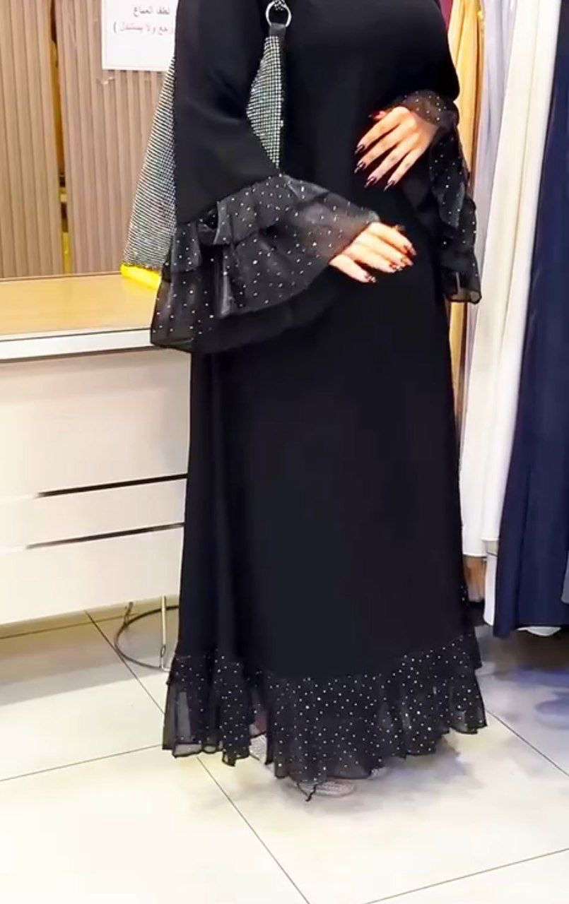 عباية بهالهيبة والسواد ميتكرر 🖤

أناقة هادئة بتفاصيل راقية ♣️
عباية خامة القماش كريب فاخر ولمسة شيفون منقط بستراس تخلي الإطلالة ملكية بكل خطوة 👑😍 

القياسات / S / M / L / XL / XXL / XXXL / 

#تسويق #تسويق_الكتروني #تسويق_اونلاين


**إذا كنت صاحب هذا الإعلان وتريد حذفه لأي سبب، رجاءا أرسل رسالة إلى الدعم الفني**