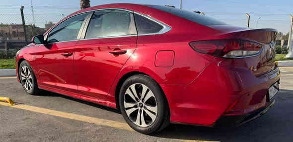 سوناتا امريكي 2018
رقم سليمانية جديد تحول ثاني يوم
هزة وسنوية جديدة
ماشية 80 الف ميل
حادث امريكا الجاملغ الخلفي والباب 
صار بيها هنا طخات بسيطة وصار بيها صبغ خمس قطع بدون دواخل فقط اللغد الأمامي لأيمن قريب اللايت كلش طخة كلش قليلة
مواصفات رادار ونقطة عمياء وكامرة خلفية 
مكينة وكير وتبريد مكفولات 
الشواصي مكفولة
ملاحضة السونار موضح كلشي والسيارة حيل نضيفة مابيها اي نقص
السعر 12200$
مكاني بغداد الغزالية
ابو ياسر *********** بغداد
