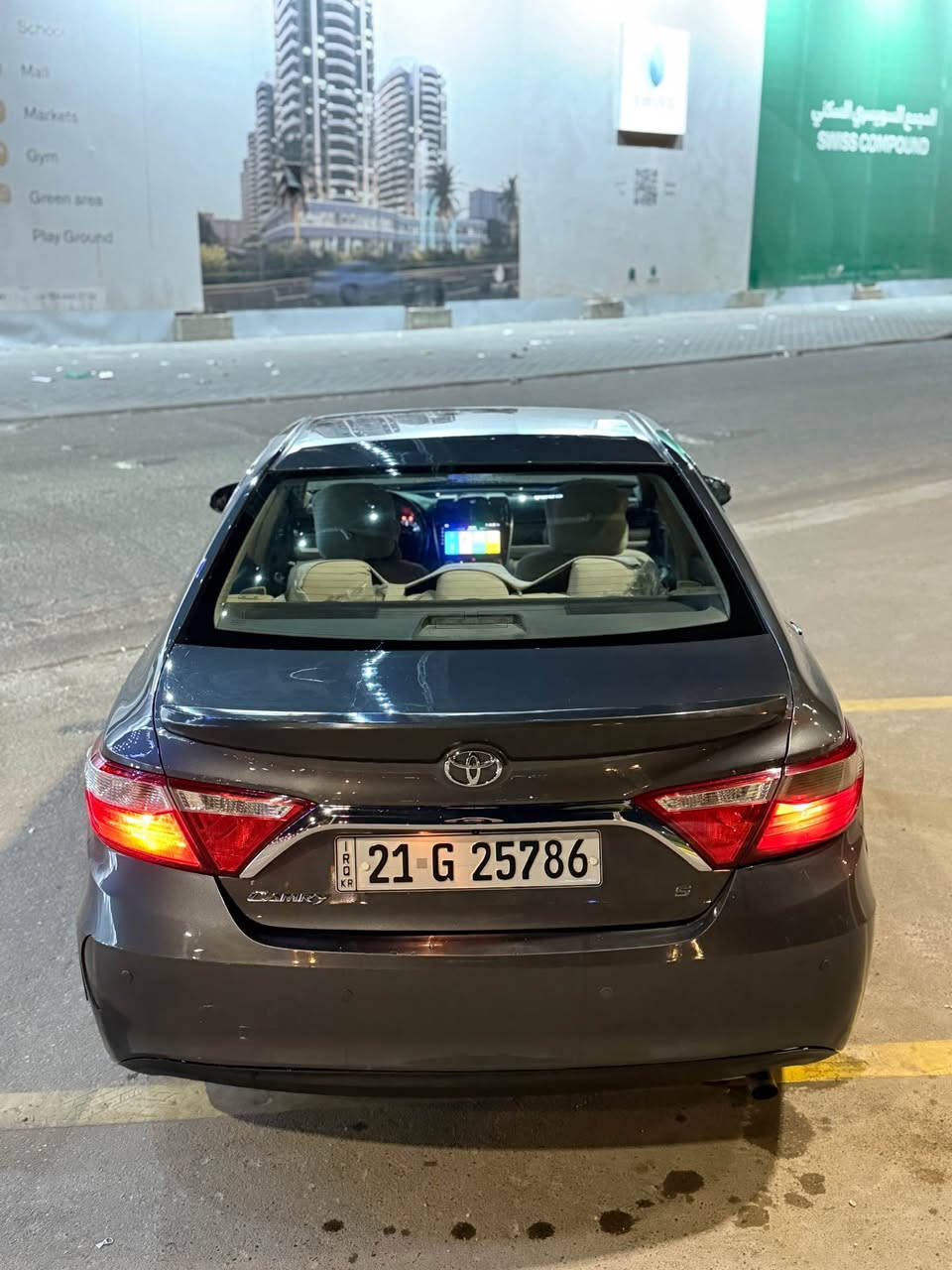 كامري 2016 خليجي رقم سليمانيه الجديد
محرك 2500 4 سلندر اقتصاديه جدا
سياره كامله بدون اي نقص محرك كير تبريد ثلج
بيها 4 قطع صبغ فقط بسبب شخط
مواصفات ستندر حساس خلفي تبريد قطعتين شاشه كامره
السياره كلش نضيفه وحلوه ترايكرللسعوديه
راعيها عربي من بغداد شرط التحويل فقط
السعر 135 وبيها مجال بسيط 
مكانها المنصور
*********** بغداد, العراق
