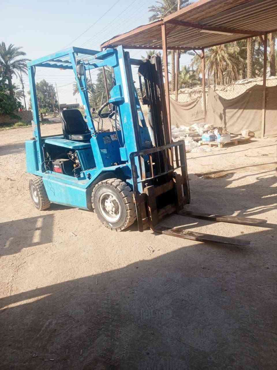 شوكيه 2 طن للبيع ياباني
بانزين مو كاز
*********** مكاني بغداد
