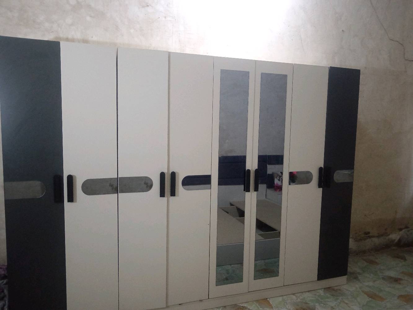 المحمودية حي بدر  الغرفة 7قطع الغرفة نظيفة ٪ ماخذة 900 وريد بيعة 600 مستعجل علة بيعته 