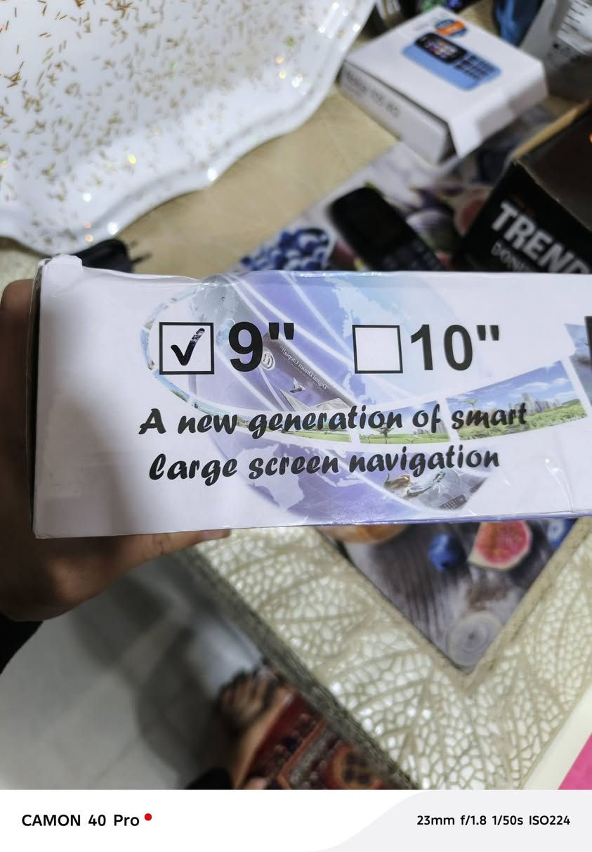 السلام عليكم شاشة سيارة بعدها بجيسها قياس 9 انج جوكر اعتقد سعرها 50 وبيها مجال مكاني 7 كيلو ***********
