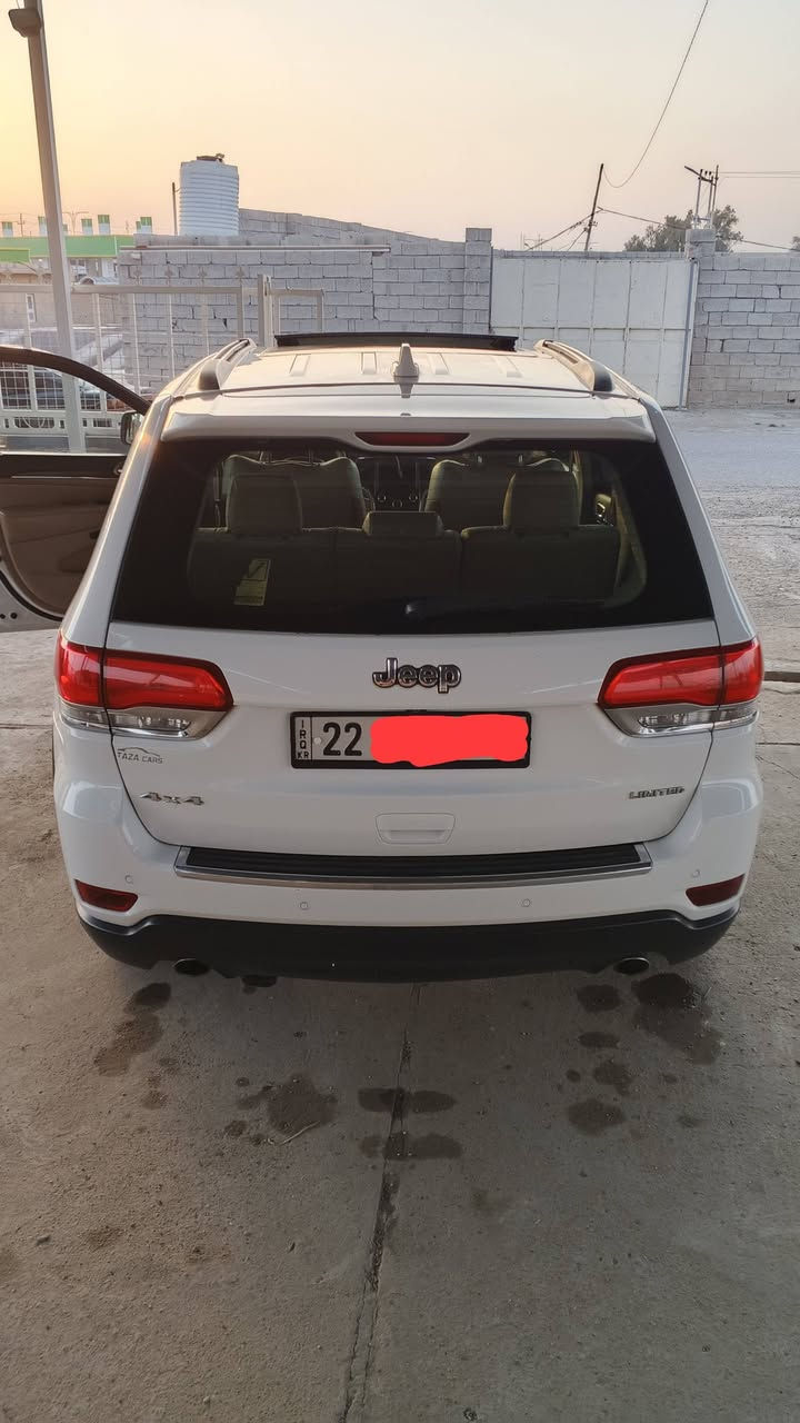 السلام عليكم جيب لاريدو موديل 2014 خليجي فول مواصفات رقم اربيل السياره بسمي تحويل مباشر بيها البنيد مصبوغ ودعاميه الاماميه والباقي كفاله عامه السياره نضيفه مال بيت مابيها نقص ماشيه 193  حقيقي السعر 235 وبيها مجال بسيط الاستفسار الاتصال عله هاذه الرقم *********** غير متواجد عل فيس المكان ديالئ جلولاء
