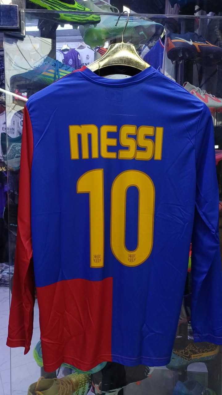 دريسات جديد وكلاسك
 ردن طويل 
افضل خامة 
مع باجات
متوفر جملة
رقم واتساب : ***********
