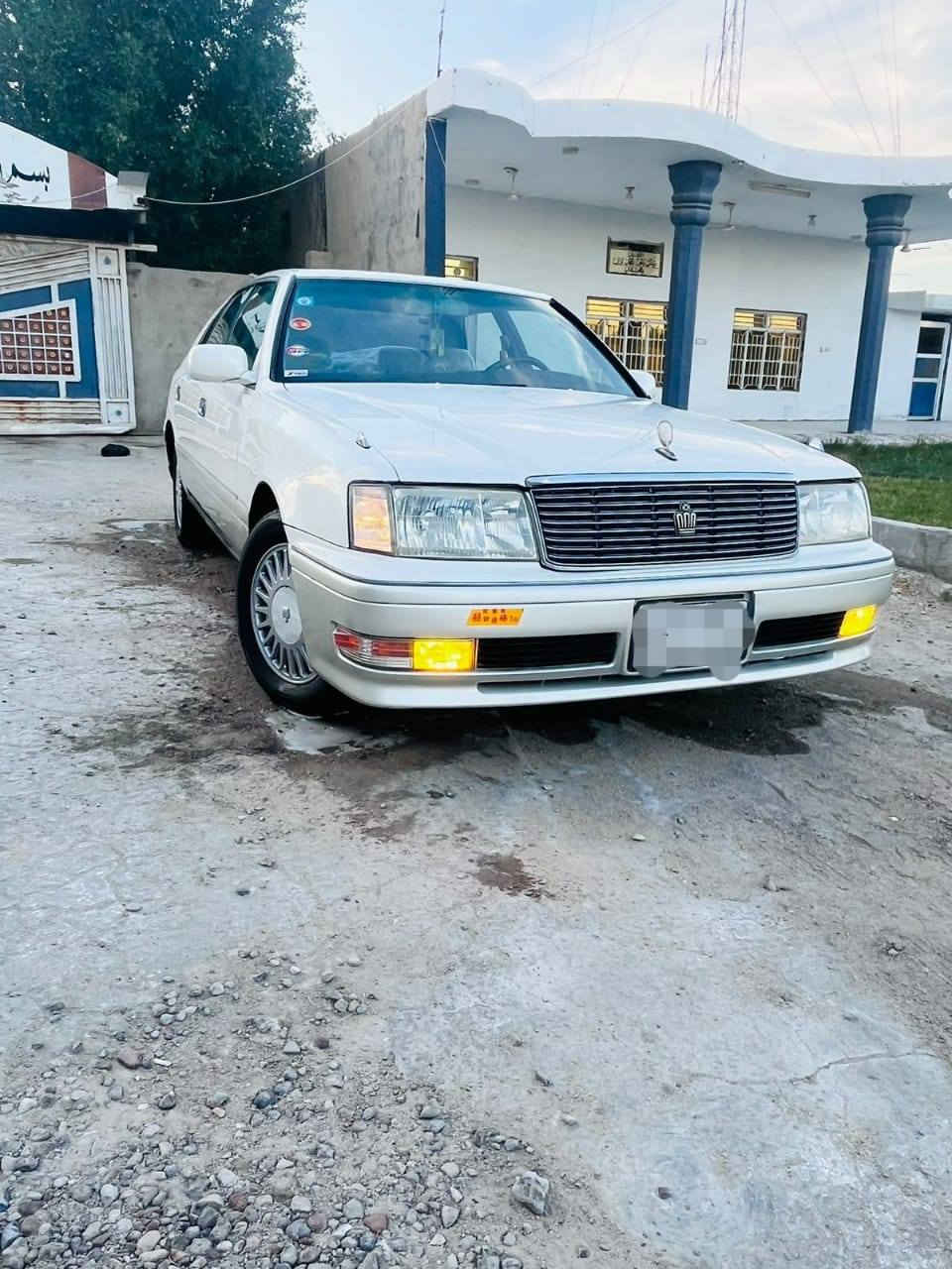 السلام عليكم للبيع او موراس   راس الثور  موديل ٩٨  سنويه جديده ل ٢٠٢٩ بسمي مكينه في في تي ثنين ونص فيشه وحده  سياره مكفوله من الكص والنقل جثه والصبغ والخياس  والصوليات  تخم تاير جديد حداديه جديده تبريد ثلج لايت زنون  دواخل كارتون مكاني  قضاء الرفاعي للاتصال ***********   ***********
