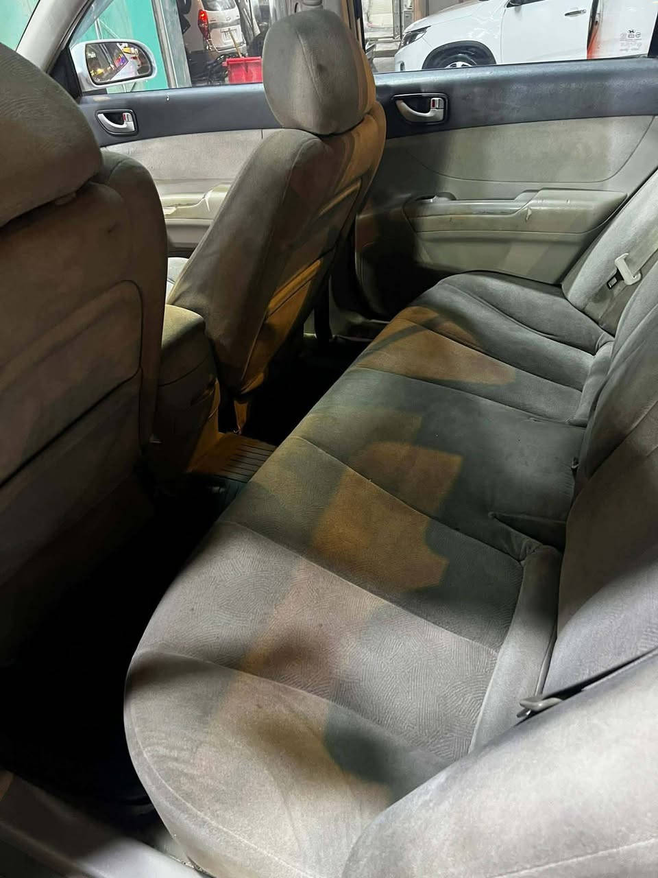 سلام عليكم سونتا ٢٠٠٦ مكينا ٦ سلندر خليجي رقمي نكليزي داخة هسه جديد بيه ٣ قطع صبغ السعر ٩٠ المكان سياره بغداد ابو غريب ***********،// ***********
