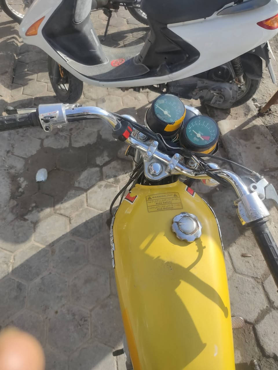 أوراقها كامله موجوده حته الوكاله 
نامه برو 2020 الدراجه نضافه فول اوراق أصولي السعر 550 وبيها مجال للشراي للاستفسار الاتصال على الرقم *********** متواجد اتصال او واتساب
