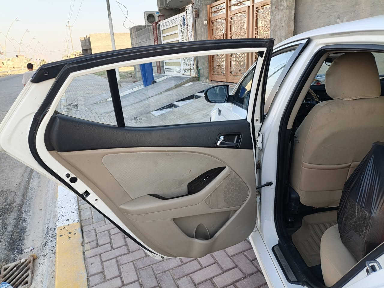 السلام عليكم اوبتما خليجي موديل 12 كلين بدون تبديل وصبغ رقم سليمانية بدون فتحة والكشنات مو جلد وباقي المواصفات معروفة حساسات خلفية وشفتات وتحكم ستيرن اربع جهات وبصمة تشغيل وبصمة ابواب محرك 2400 دوش دبل كزوز مري شفط اشاير بالمري قطعتين تبريد مناخين السعر 123 وبي مجال ديالى بلدروز ***********
