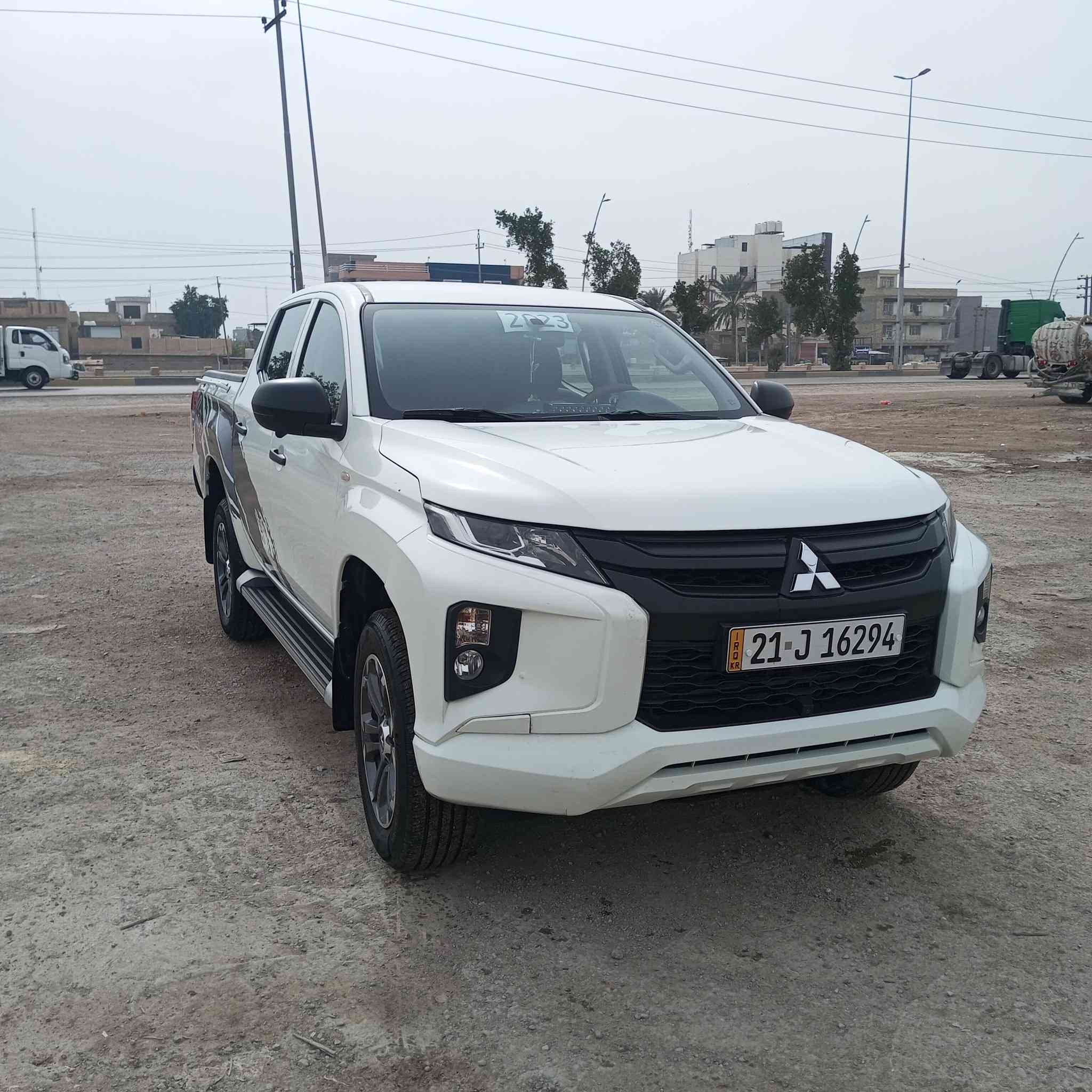 السلام عليكم موديل 23 ماشيه 24 السياره وضع شركه كير عادي بانزين كفاله عامه من الشخط  فور ويل رقم سليمانيه هزه النهاية السنه شهر 12تخلص مكانهه واسط عزيزيه سعر 220 وبيهه مجال بسيط للاستفسار ***********
