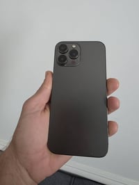 آيفون ١٣ • ٢٥٦ جيجا • شاشة متضررة