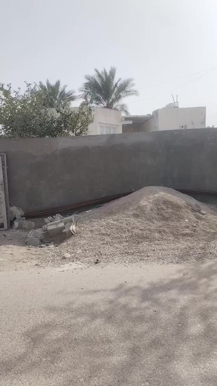 سلام عليكم بيت للبيع قرب جسر مال كاع شياع علئ تبليط مباشر مساحته 210  ﺂِࢦِٰـِيحب الستفسار هاذه رقم ***********
