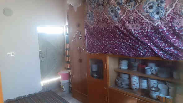 السلام عليكم دار للبيع طابو زراعي سند في زوير الغربية 25 يتكون المساحه113
مطبخ 450/350

كلدور 4/430

صاله401/530

غرفة نوم 40/410

منور 220/120

حمام 220/120 +حمام طابق ثاني نقص بس انارة

+درج بدون تطليك والبيتونه  سكف سندويج والصطح ع الكير 

السعر 70وبي مجال لستفار رقم ***********
