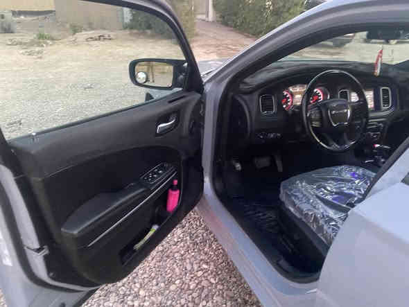 للبيع جارجر موديل 2022 بوليسي سمنتي بدون صبغ فقط الدعاميه الامامي   او بيها بارد بالبنيد والجاملغ امامي ماشيه 56 الف كيلو  رقم ارييل (***********)السعر 195
