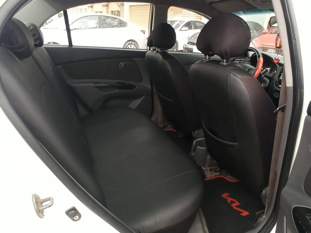 كيا ريو 2011 كوري 
محرك 16 
كير توماتيك 
بدون صبغ 
فقط ملاحظات بسيطه وبارد مكانات 
باسمي شرط التحويل 
السعر المطلوب 100 $
مكان السيارة داخل الموصل 
اي استفسار الخاص مفتوح


**إذا كنت صاحب هذا الإعلان وتريد حذفه لأي سبب، رجاءا أرسل رسالة إلى الدعم الفني**