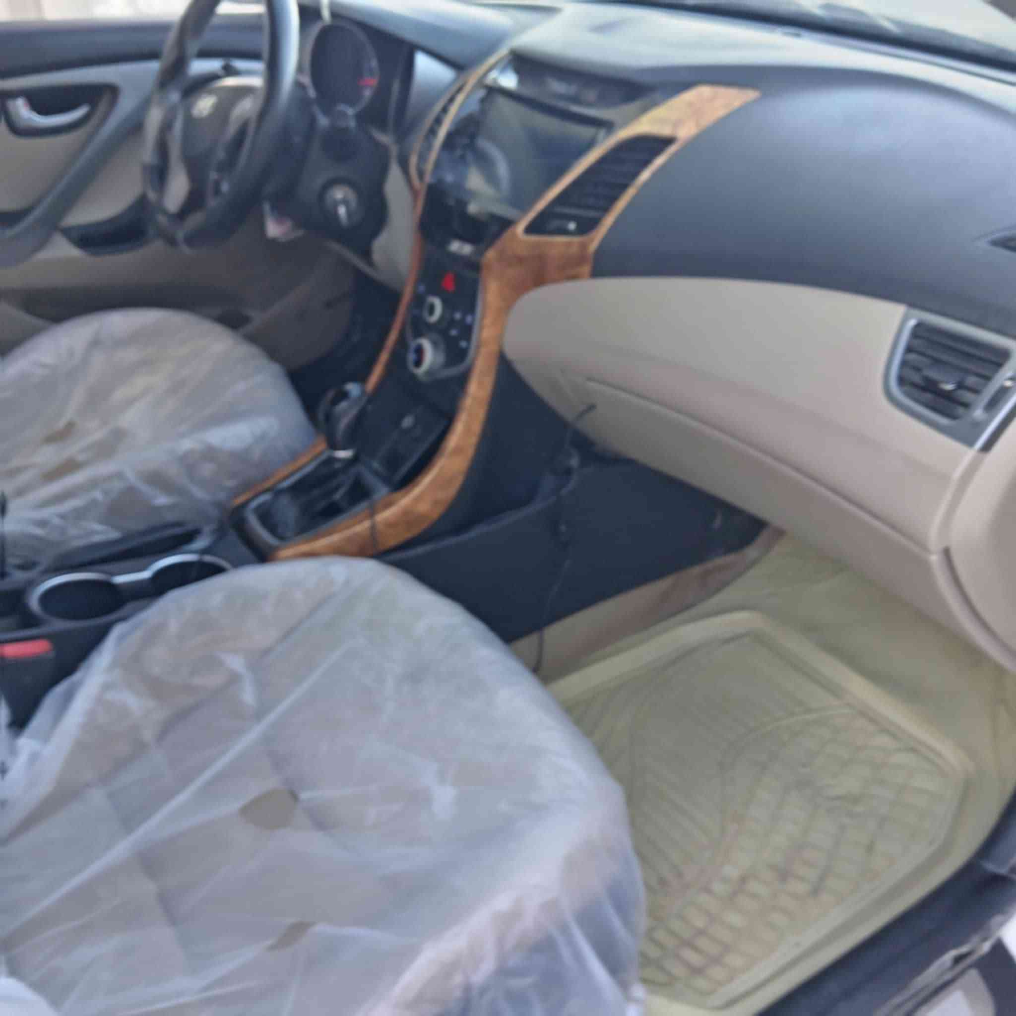 سلام عليكم النتره ١٦خليجي مكينه ١٨٠٠سياره جاهزه من كلشي رقم ذيقار مكانه بسماوه ***********
