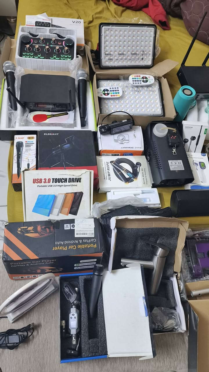 السلام عليكم من رخصت مدير الكروب عندي بضاعه امزون درجه اوله جنت اشتغل بيهن وهسه رجعت لشغلي القديم الي تخدمه يجيني بيتي بالدوره ابيعهن بسعر الجمله


**إذا كنت صاحب هذا الإعلان وتريد حذفه لأي سبب، رجاءا أرسل رسالة إلى الدعم الفني**