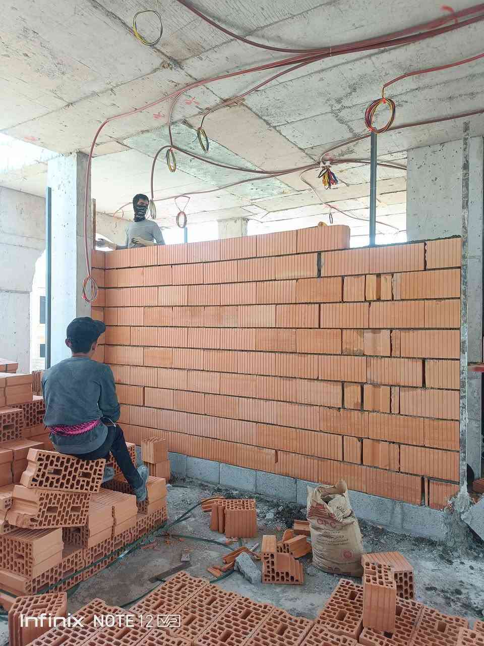 اسطه بناء متفرغ شغل هندسه داخل كركوك واطراف***********
