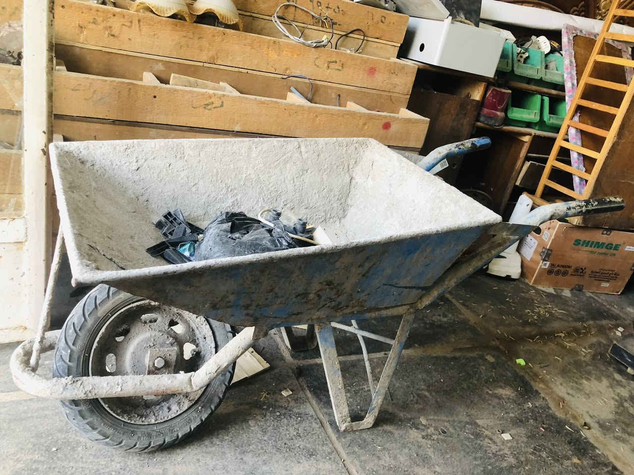 عربانه كلشي ما بيها فقط تبديل تاير ب 35


**إذا كنت صاحب هذا الإعلان وتريد حذفه لأي سبب، رجاءا أرسل رسالة إلى الدعم الفني**