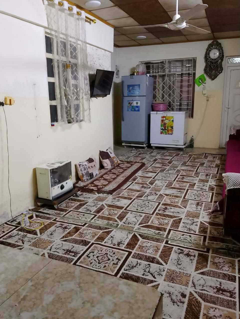 بيت للبيع طابق واحد//شرط سند
العنون/موصل حي الانتصارشارع 30 قرب اسوق حسام/
مساحه 110
السعر 56وبي مجال
***********
***********
