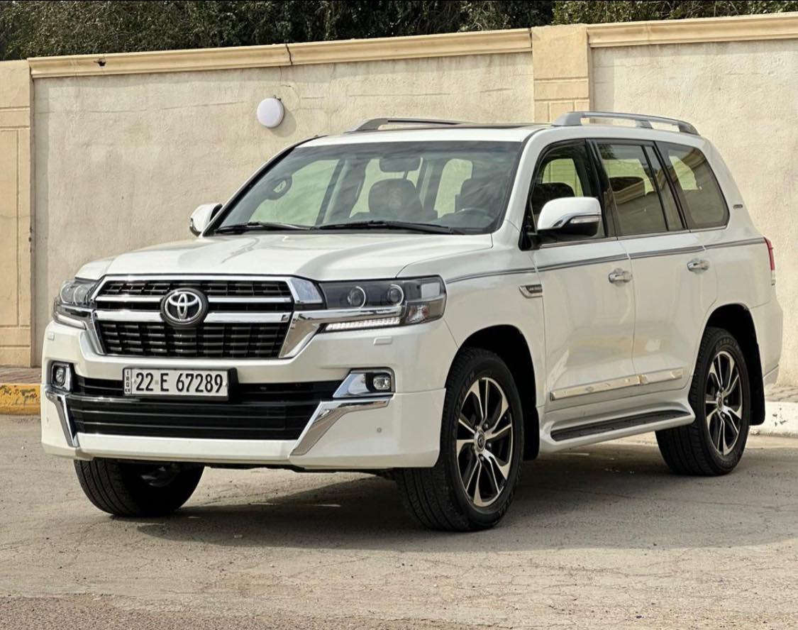 لاندكروز 2021 
بحريني فول مواصفات 
خليجي مكفول 
من كلشي 
ماشيه 68 
الف كيلو متر حقيقي 
كشنات جلد فتحه ثلاث شاشات 
ثلاث قطع تبريد صندوق كهرباء كاميرا خلفيه شاشه ابل كار بلي بلوتوث واي فاي خزن ميموري 
مري جانبيه كهرباء فورويل مودات قيادة ثلاجة 
تايرات دانلوب شادلها جديد  لايتات زنون ليد نهاري 
كراند تورنك شاشه ليزريه 
رقم اربيل تحويل مباشر 
السيارة جداً نظيفه استخدامها قليل مال بيت 
محرك 6 سلندر 4000 سيسي 
السعر رقم 1 رد تلقائي
مكان السيارة بغداد الكاظميه
***********
