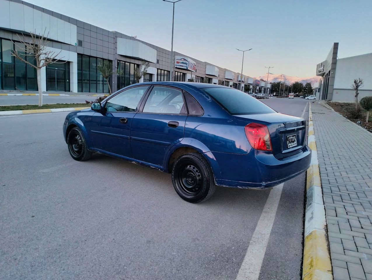 سلاوى خواتان لبيت 
هاتينه وه به سه ياره يه كى نمونه له جوانى 
ئوپترا موديل ٢٠٠٤ نمونه له جوانى مالى دوست 
گير عادى گيرو مه كينه و ئازرمو ئه وه ليات و براوه به شه رت ئارم پلاسيك و سه نه وي ده عامى بو ده عامى به شه رت هيج مه سروفى 
نيه ده عمو ليدراوى نيه  جوار تايه ى تازه هيج مه سروفى نيه بو زانيارى زياتر تيل بكه ***********يا ن 0751 057 4748
ناونيشان سليمانى 
نرخى ٤٦ كه لاو كه ميك معامه له يه 
شاشه ىايپاد دخان, السليمانية
