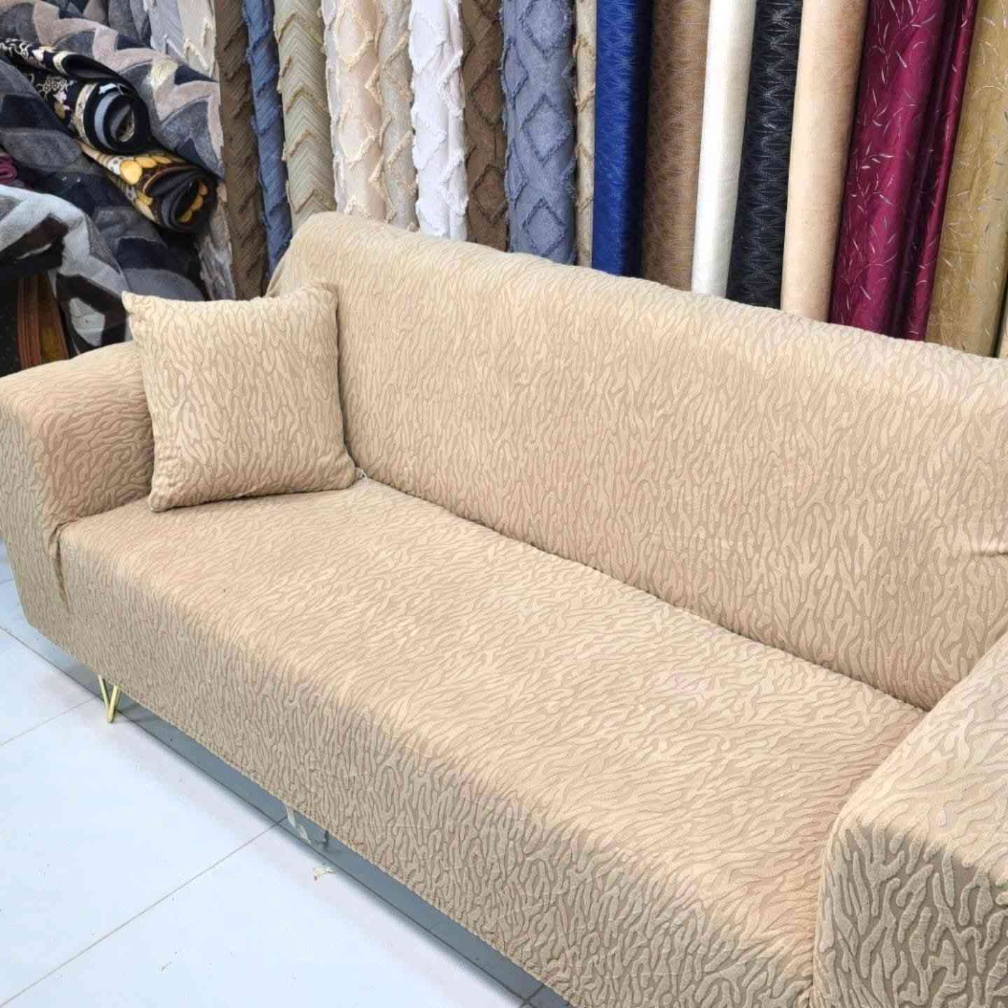 من ماركه سيدار العالميه 🔥
تلبيسة تخم ليكرا 
جاكار مقدف 
خامة ثقيل درجة اولى 
المحتويات 10 قطع ( نظام تركي ) 

قنفات ثلاثية عدد 2
قنفات ثنائية عدد 1
قنفات احادية عدد 2
وجوه كوشات عدد 5


**إذا كنت صاحب هذا الإعلان وتريد حذفه لأي سبب، رجاءا أرسل رسالة إلى الدعم الفني**