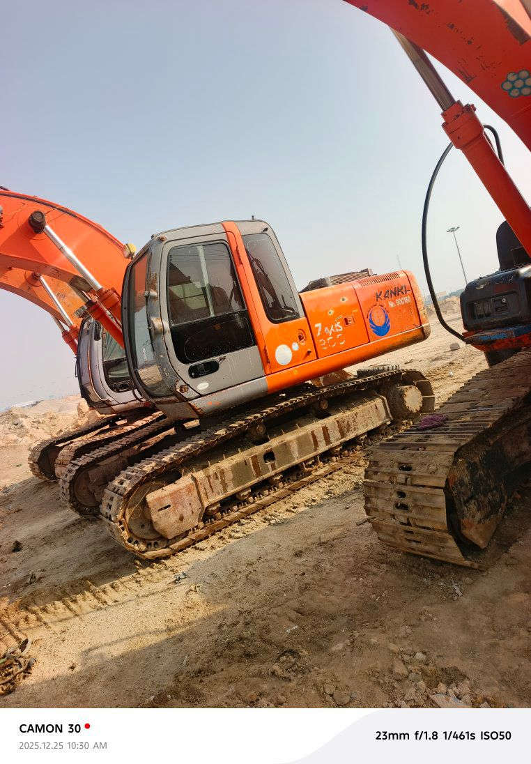 حفاره زت عادي موديل ٢٠٠٦رقم سنويه تحويل محرك صينيه زناجيل حداديه شركه جب بيه لحيم رقم ***********اثير ***********
