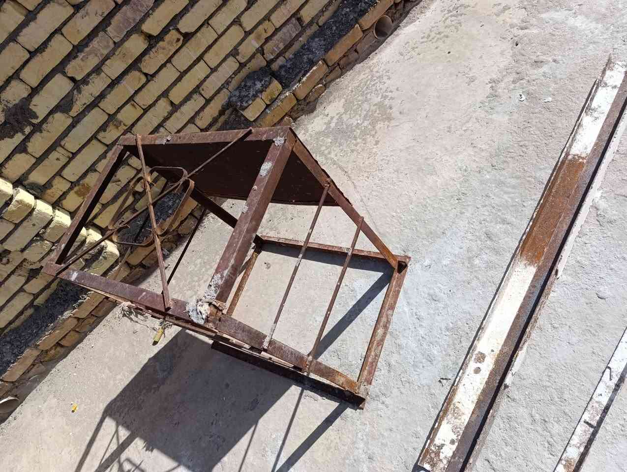 سلام عليكم شيلمانه اب 25وقفص مكيف اب 10 وسيم 18متر ستخدام قليل اب25وهنكلاين 4اب 25  وشبات 5اب 20 مكان كرمة بني سعيد 
***********
