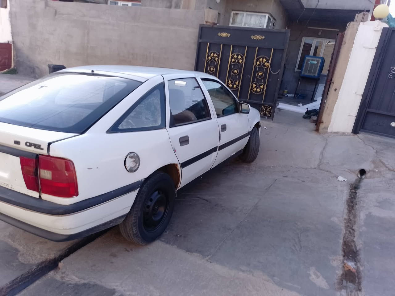سياره اوبل ماسحه حجم 20 محرك شرط شرط تحويل دفتر بانزين موجود ***********///*********** سعر 28مجال الي يريد بي خير ويدلل
