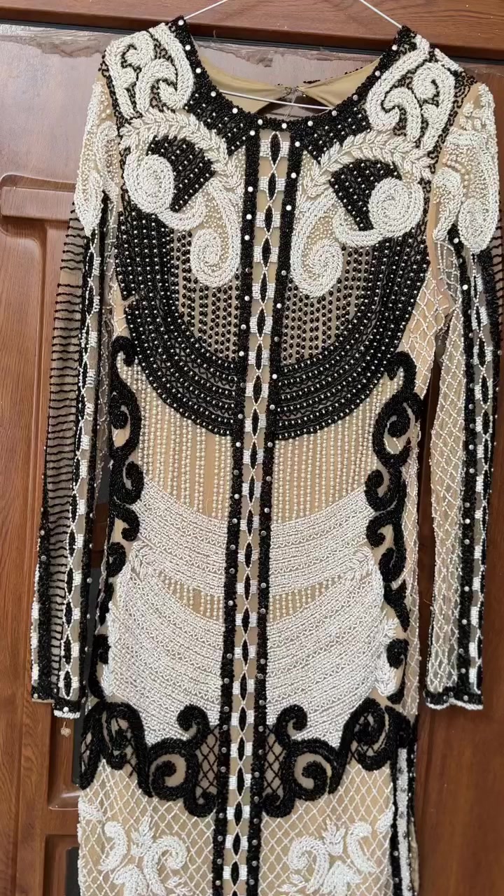 فساتين راقيه لبيع
القياسات ٤٤-٤٢ 
فستان الحنه نيلي فري سايز


**إذا كنت صاحب هذا الإعلان وتريد حذفه لأي سبب، رجاءا أرسل رسالة إلى الدعم الفني**