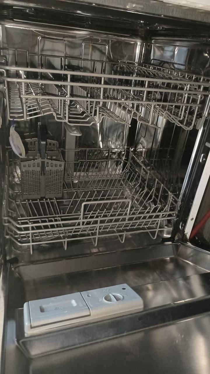 اصلية وكالة 
جاهزة شغلها راقي بالعافية على الياخذها
ماعندي الها مكان 
250,000 العنوان بغداد الكرادة بغداد, العراق


**إذا كنت صاحب هذا الإعلان وتريد حذفه لأي سبب، رجاءا أرسل رسالة إلى الدعم الفني**